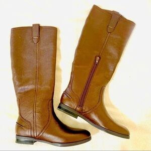 Halston•women Dark Brown Texture Tall Boots size 6
